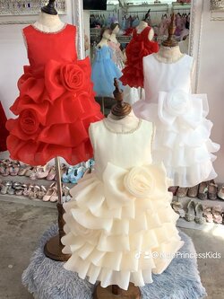 sชุดราตรีเด็ก*หน้าร้านอยู่รัชดา ลองได้ถ่ายรูปจากของจริง*W18570 สีครีม สีขาว สีแดง คอแต่งเพชรกระโปรงฟูเป็นชั้นๆ