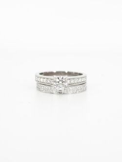 **สำหรับไซส์นิ้ว 46-47#** แหวน Cartier 1895 Solitaire ring with Pave Diamond Platinum950 with 0.32ct G VVS1 Diamond x แหวน Cartier Love SM with Pave Diamonds ทองคำขาว 18K (Used)