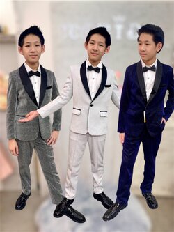 สูทเด็กผู้ชาย(หน้าร้านอยู่รัชดา ลองได้ถ่ายรูปจากชุดจริง)S176 สีเทา เงิน น้ำเงิน เซ็ตสูท4ชิ้น ผ้าประกายวิ้ง สูท เสื้อเชิ้ต กางเกง หูกระต่าย