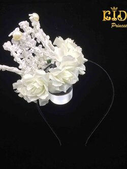 ที่คาดผมเด็ก(หน้าร้านอยู่รัชดา)KF27 ดอกไม้สีขาว หวานๆน่ารัก