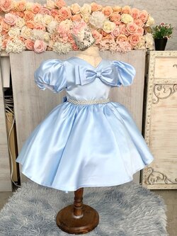 ชุดราตรีเด็ก(หน้าร้านอยู่รัชดา ลองได้ถ่ายรูปจากชุดจริง)W18844 สีฟ้า โบว์ใหญ่เอวประดับมุก กระโปรงสั้น จีบรอบ