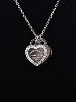จี้และสร้อยคอ Tiffany & Co. Return To Tiffany Double Love Heart Tag Pendant with Diamond ทองคำขาว18K +กล่องและTag (Used)