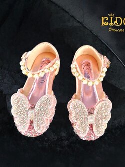 รองเท้าเด็ก(หน้าร้านอยู่รัชดา ลองได้)H022 สีชมพู ติดผีเสื้อประดับเพชร ประดับด้วยมุกตรงสายรัดรองเท้า เจ้าหญิงมากๆ