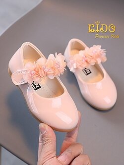 รองเท้าเด็ก ควรเผื่อ1ซมจากยาวเท้า(หน้าร้านอยู่รัชดา ลองได้)H090สีโอรส หนังแก้ว แต่งดอกไม้ติดมุกสีครีม ตรงสายรัดรองเท้า น่ารักมาก ใส่สวย