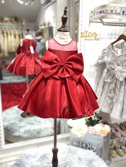 ชุดราตรีเด็ก(หน้าร้านอยู่รัชดา ลองได้ถ่ายรูปจากชุดจริง)B250สีแดง เรียบๆแต่เอาอยู่ทุกงานค่า กระโปรงสั้น