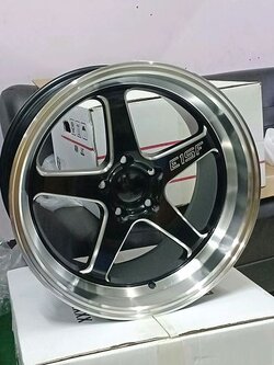 ล้อแม็กใหม่ ขอบ18 5รู114 E1-SF E-motionR