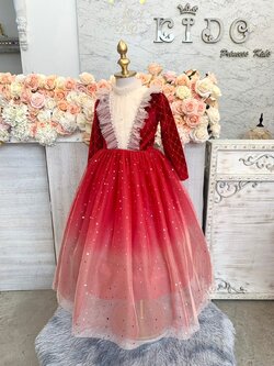 ชุดราตรีเด็ก(หน้าร้านอยู่รัชดา ลองได้ถ่ายรูปจากชุดจริง)W18800 สีแดงติดด้วยกลิตเตอร์วุ้งวิ้ง กระโปรงยาว ติดระบายที่หน้าอก แขนยาว