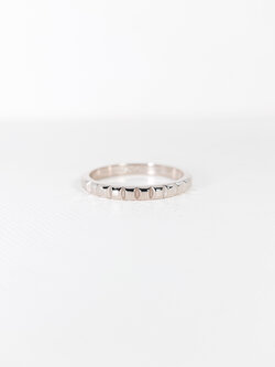 แหวน Boucheron Clou De Paris Band ทองขาว18K ไซส์ 59# (Used)