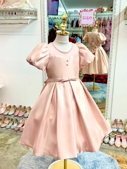 ชุดราตรีเด็ก(หน้าร้านอยู่รัชดา ลองได้ถ่ายรูปจากชุดจริง)B272 สีชมพู กระโปรงสั้น แขนตุ๊กตา ประดับคลิสตัลล้อมคอ น่ารักๆ