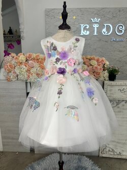 ชุดราตรีเด็ก(หน้าร้านอยู่รัชดา ลองได้ถ่ายรูปจากชุดจริง)W18921 สีขาว กระโปรงสั้นฟูๆ ประดับผีเสื้อหลากสี น่ารักมากค่ะ