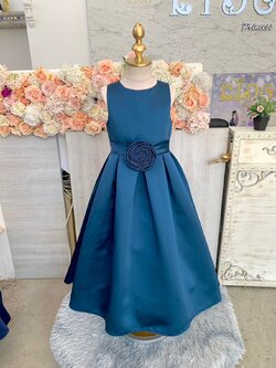 ชุดราตรีเด็ก(ร้านอยู่รัชดา ลองได้ถ่ายรูปจากชุดจริง)W19081 สีน้ำเงิน กระโปรงยาว