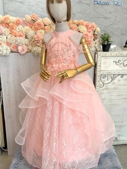 ชุดราตรีเด็ก(ร้านอยู่รัชดา ลองได้ถ่ายรูปจากชุดจริง)W18777สีโอรส ตกแต่งด้วยคลิสตัลที่แขน กระโปรงยาวฟู สวยหรู