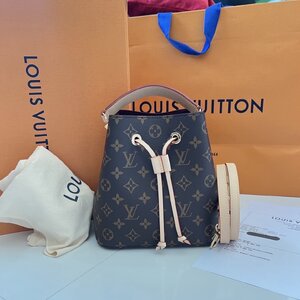 Louis Vuitton Neonoe BB มือสอง