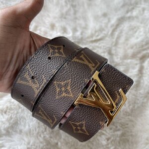 เข็มขัดแบรนด์LVมือสอง Like new LV belt 3 cm DC20